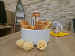 Les Méridiennes - Terrasse & CLIM - Parking Privé - PET FRIENDLY - Offre Spéciale - HolyRiviera Services