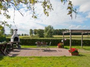 Apartment Urgemütliche Ferienwohnung in Krummin by Interhome