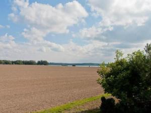 Apartment Urgemütliche Ferienwohnung in Krummin by Interhome