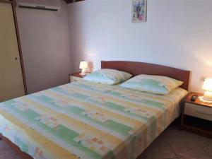 Apartment für 2 Personen ca- 25 m² in Zubovici- Adriaküste Kroatien - Kroatische Inse by Interhome