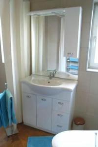 Apartment Appartement in Abenheim mit Grill und Terrasse by Interhome