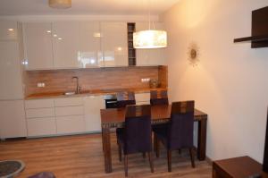 Ilumino Brown by LookAp - darmowy parking w garażu!