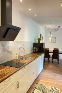 Apartment Wohnung mit Balkon und 2 Schlafzimmer by Interhome