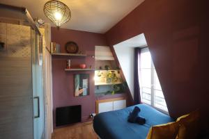APPARTEMENT CHALEUREUX ARTISTIQUE QUARTIER GARE DU NORD - GARE DE LEST et GRANDS BOULEVARDS
