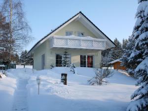 Holiday Home Vogtlandresidenz by Interhome