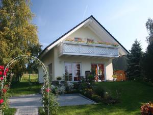 Holiday Home Vogtlandresidenz by Interhome