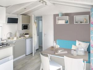 Apartment Mobilheim Lagune III Am Strandbad Lychen by Interhome