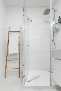 NEW Bright Design Apartment with Spacious Balcony