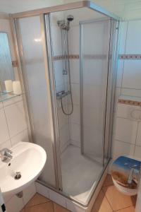 Holiday Home in Tossens mit Schönem Garten by Interhome