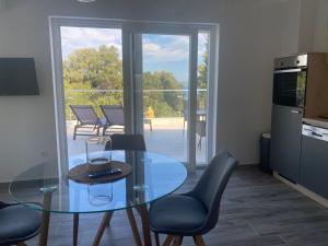 Apartment Appartment mit Pool by Interhome