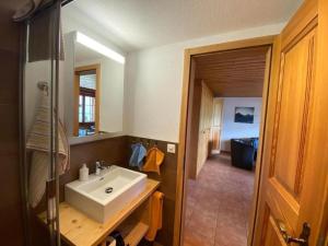 Apartment Chalet Barbara by Interhome