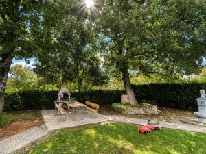 Holiday Home mit Blick auf das Wasser by Interhome