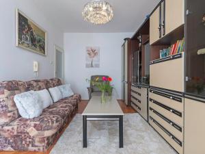 Apartment Apartman Oliva by Interhome