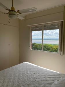 Apartment overlooking the lagoon on the costanera