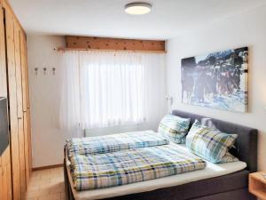 Apartment Curtins16 by Interhome