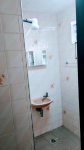 Suíte barata e bem localizada na Saúde