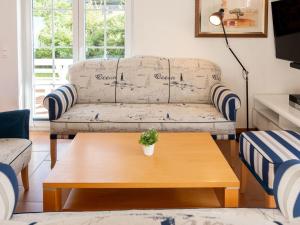 Holiday Home Familienurlaub im Haus Dori by Interhome