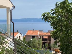 Apartment Frisch renovierte Ferienwohnung mit Meerblick by Interhome