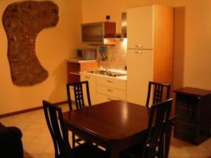 Apartment Wohnung mit Garten in der Nähe des Gardasees by Interhome