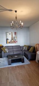 Calm Double room in Courbevoie