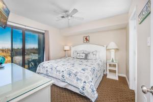 Spacious Beachfront 3br, 2ba Condo in Cherry Grove