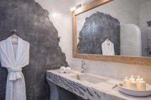 Aelia Paros Beachfront Villas