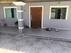 casa 3 quartos com 5 vagas de carro local nobre