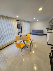 Hermoso apartamento duplex excelente ubicación