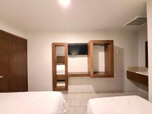 Hotel Mirage Diagonal