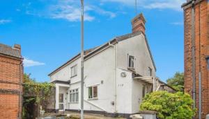 14 beds in 10 rooms bargain stay