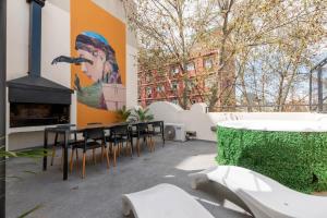 MOT Thames 2000 A 4Bd Terrace & Pool in Soho