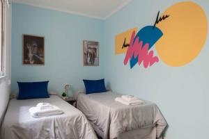 MOT Thames 2000 A 4Bd Terrace & Pool in Soho