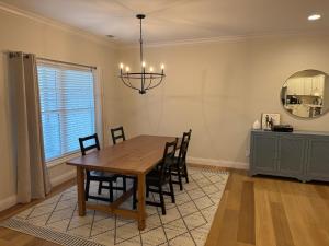 Modern 3BR 3BA Condo Spacious and Upscale