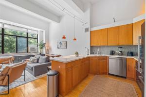 Arbor Loft by Rove Travel 1BR Loft w Shared Roof