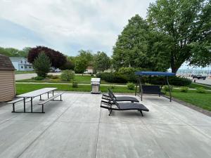 Cheerful beautiful home with an amazing lake view