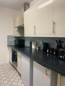 Ideal for contractors - Monthly stays welcome - Bills included