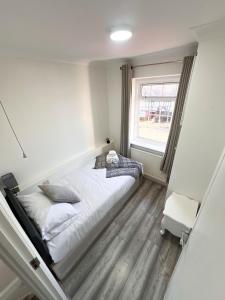 4Bed House with parking and GYM in London Edgware