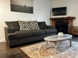New Management - Collingwood Getaway