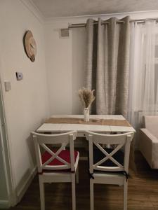 3-Bedroom Home next to Southmead Hospital