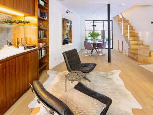 Elk Terrace by RoveTravel Home w Private Terrace