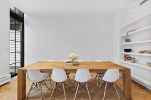 Clinton by Rove Travel 3BR Duplex with Backyard