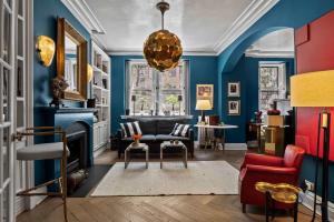 Gold Coast Manor by Rove Designer Apartment