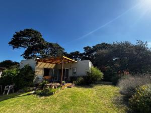 Chalet con amplio parque en Acantilados