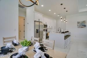 Outdoor Kitchen• Gameroom • Pool • King Suite