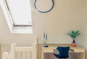 Cool downtown apartment with 3 bedrooms!