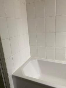 The Congress 4 Bedrooms, 7 Beds Relaxation Home