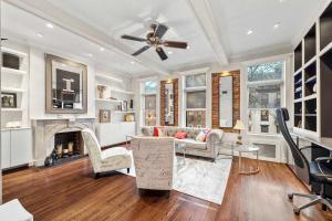 Gramercy Manor Triplex w Private Deck & Garden