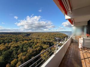 Best View - strandnahe Ferienwohnung mit atemberaubenden Blick von Lübeck bis zur Ostsee