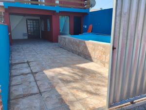 Casa com piscina próxima ao centro de eventos Marisol