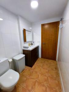 Apto en Cullera con terraza, piscina, parking y wifi gratis